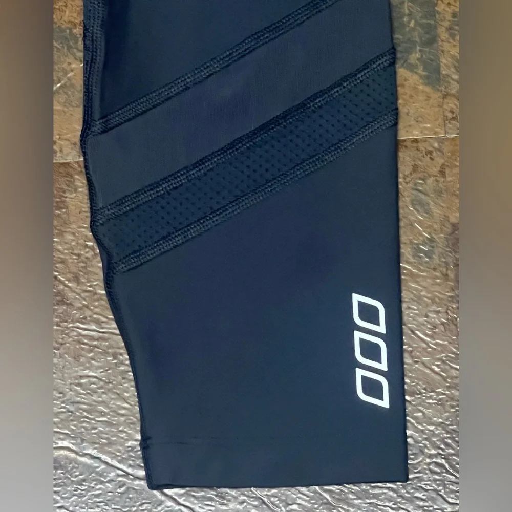 Lorna Jane Gray High-Waisted Active Leggings | Size M
